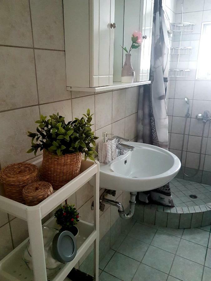 אתונה Cozy Apartment Near Monastiraki מראה חיצוני תמונה